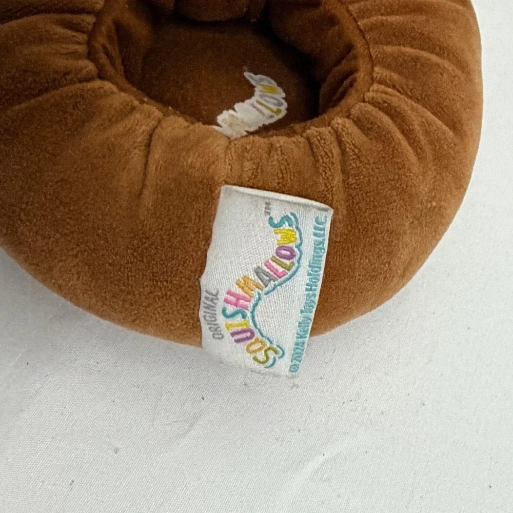 Squishmallows Plush Slippers Sz 13/1 Brown Chocolate Peppermint Holiday Cozy